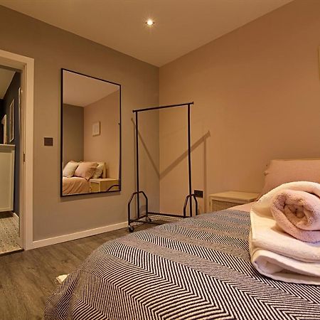Scotforth Road- Boutique Rooms In Lancaster City Townhouse Exterior foto