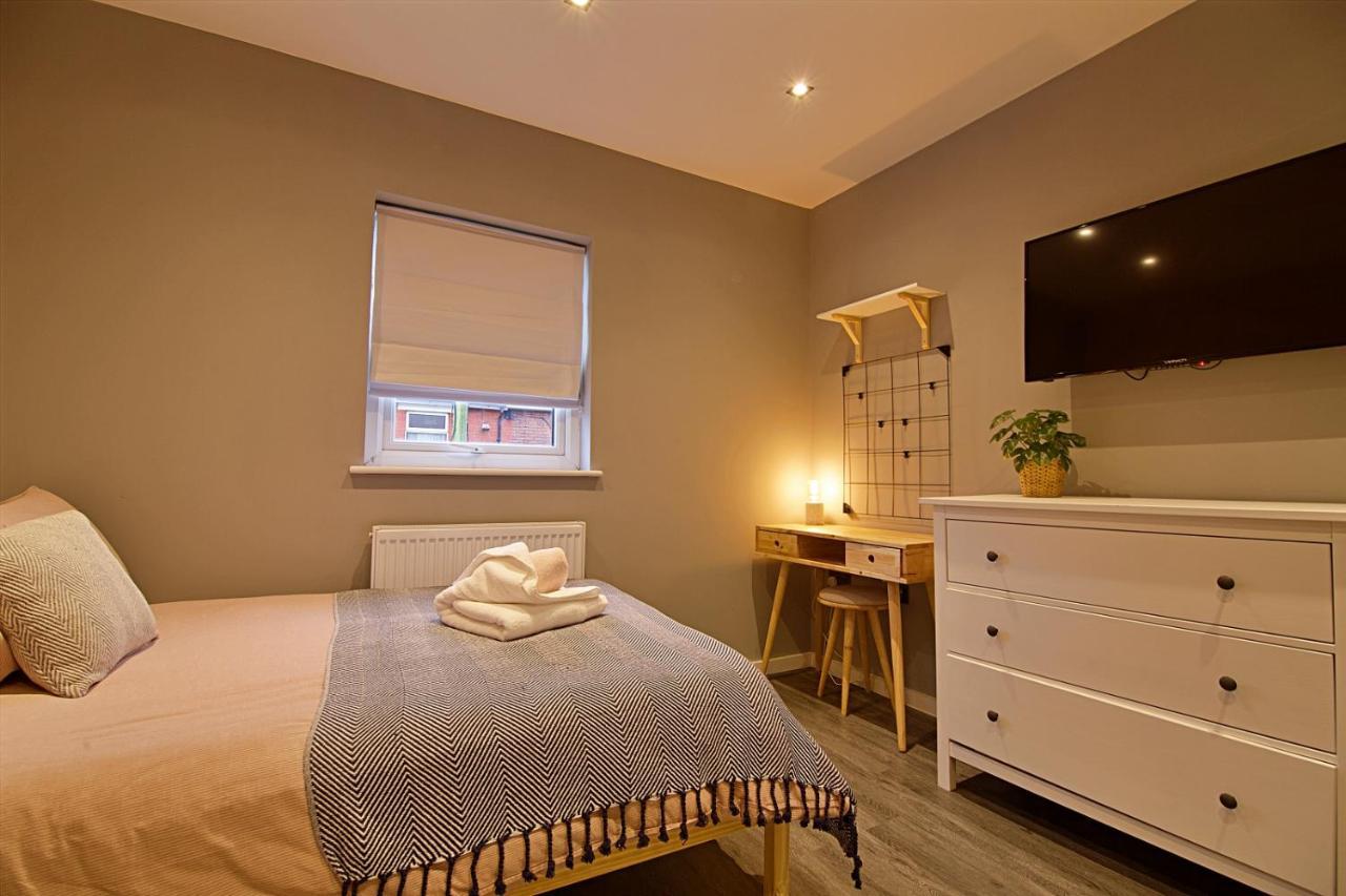 Scotforth Road- Boutique Rooms In Lancaster City Townhouse Exterior foto